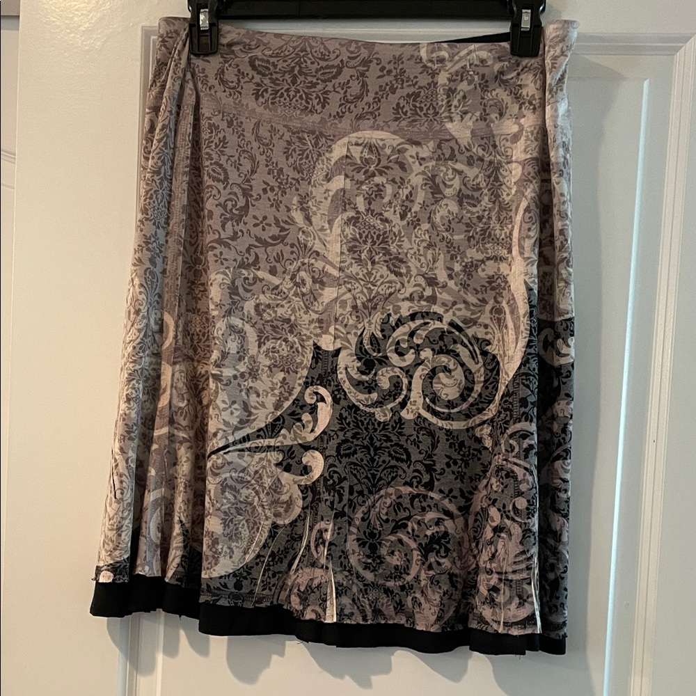 Nally & Millie Elegant Black and Cream Reversible A- line skirt.